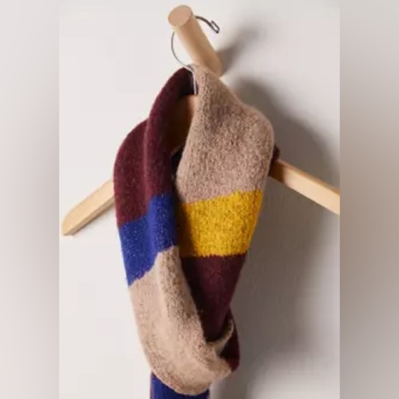 New Free people Carina Swirl Scarf Colorblock - Picture 1 of 2